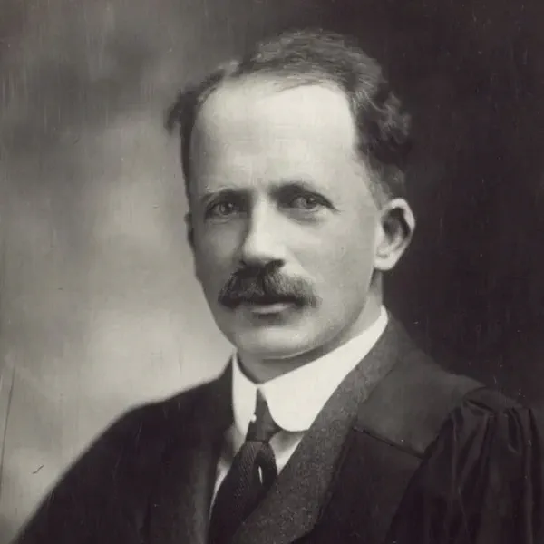 /images/tich/800px-J.J.R._Macleod_ca._1928.webp