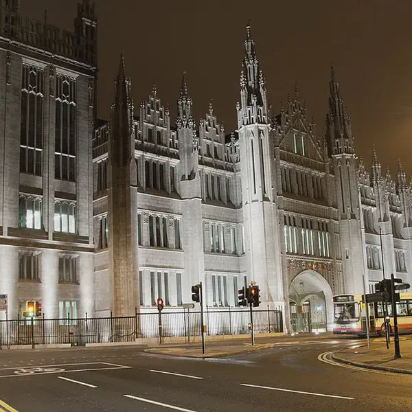 /images/tich/Aberdeen_City_Council_-_panoramio.webp