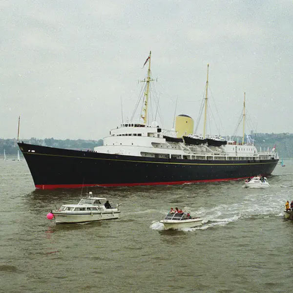 /images/tich/Farewell_Brittania_(1453882710)_(3).webp