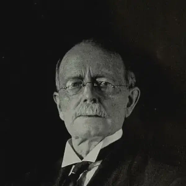 /images/tich/Portrait_of_John_Philip_Holland.webp