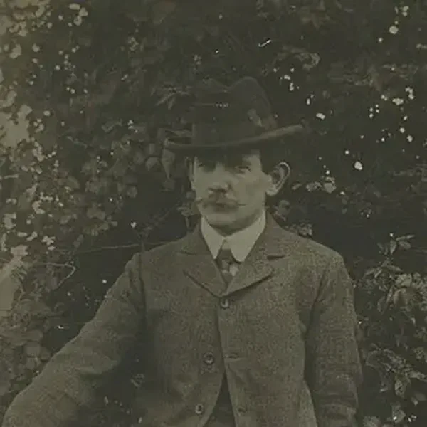 /images/tich/Robert_Tressell.webp