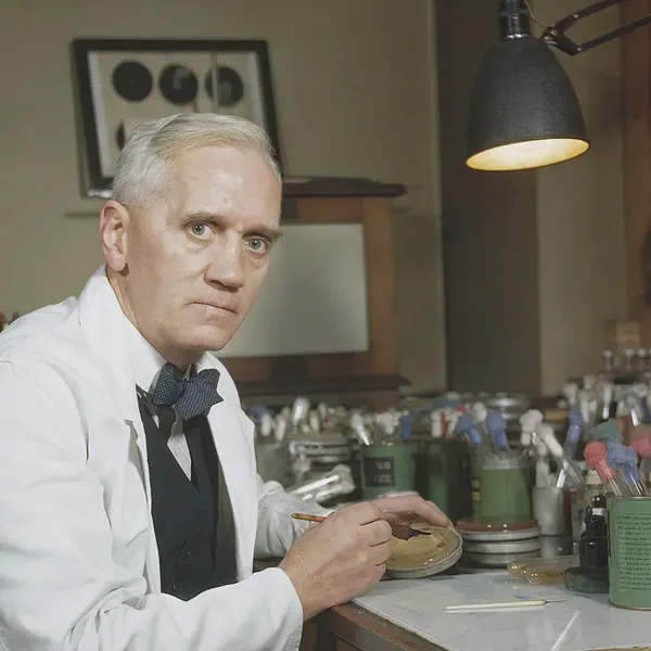 /images/tich/Synthetic_Production_of_Penicillin_TR1468.webp
