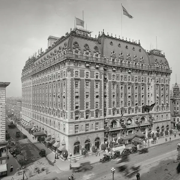 /images/tich/Times_Square_Hotel_Astor,_New_York_1909.webp