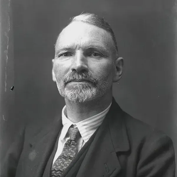 /images/tich/William_O'Brien,_circa_1930.webp